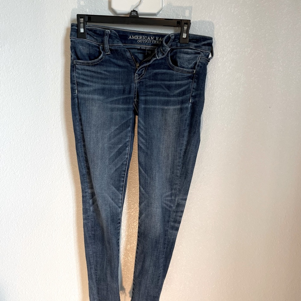American Eagle, all super super strength super low rise jegging